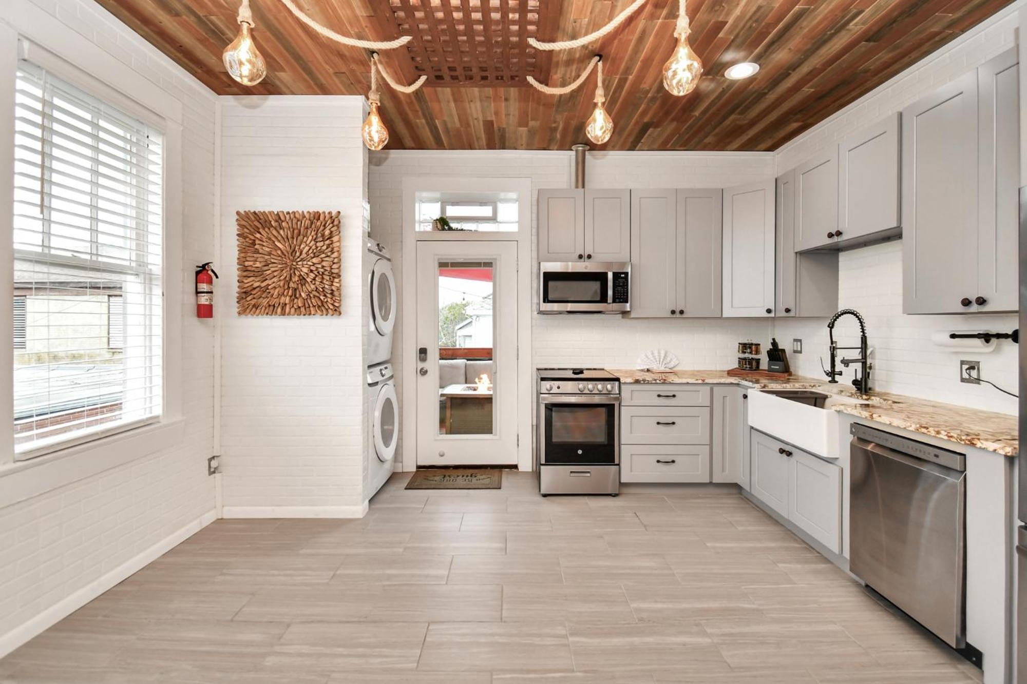 Apartmán Nautical Loft With Outdoor Kitchen & Beach Access Galveston Exteriér fotografie